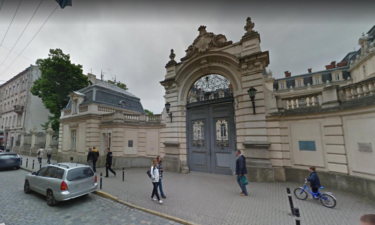 Студия С Дизайнерским Ремонтом Lviv Exteriör bild